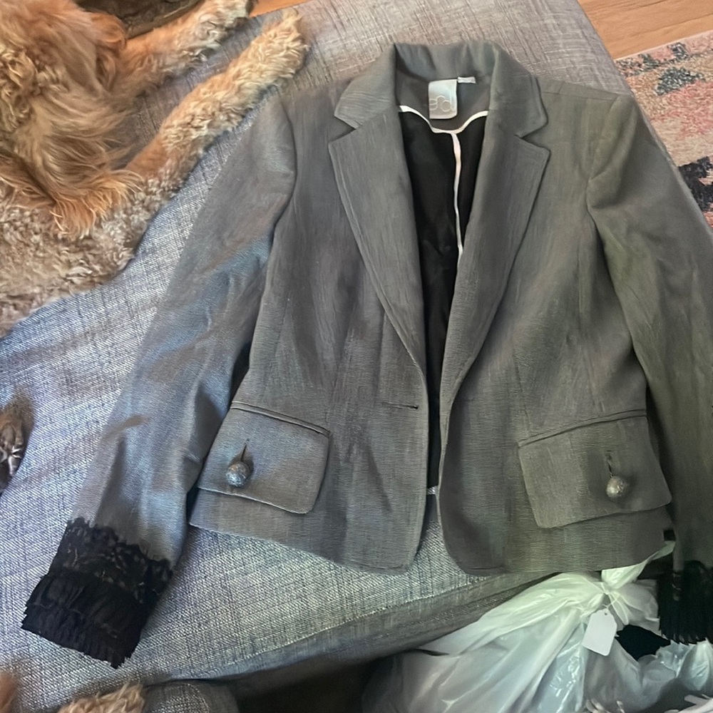 Well tailored Blazer